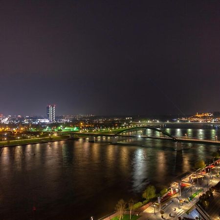 Queen Residense Belgrade Waterfront Buitenkant foto